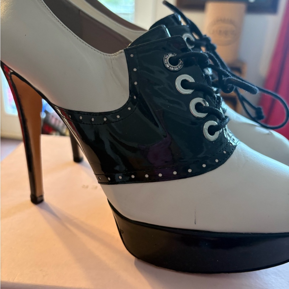 Stuart Weitzman Black and White Lace-Up Platform Stiletto